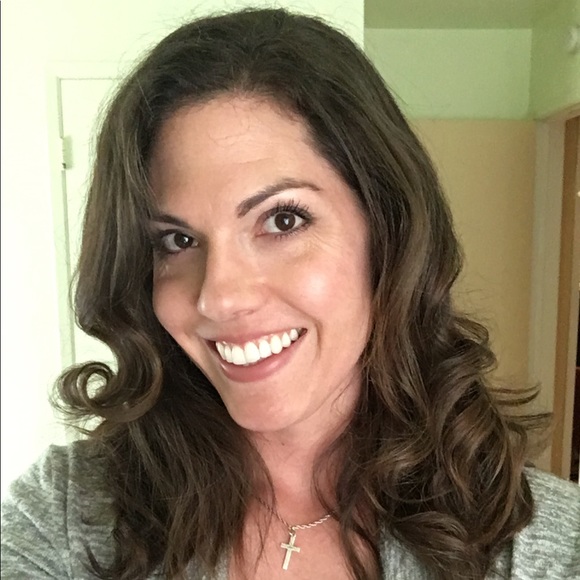 Meet your Posher, Tamara - Picture 2 of 5